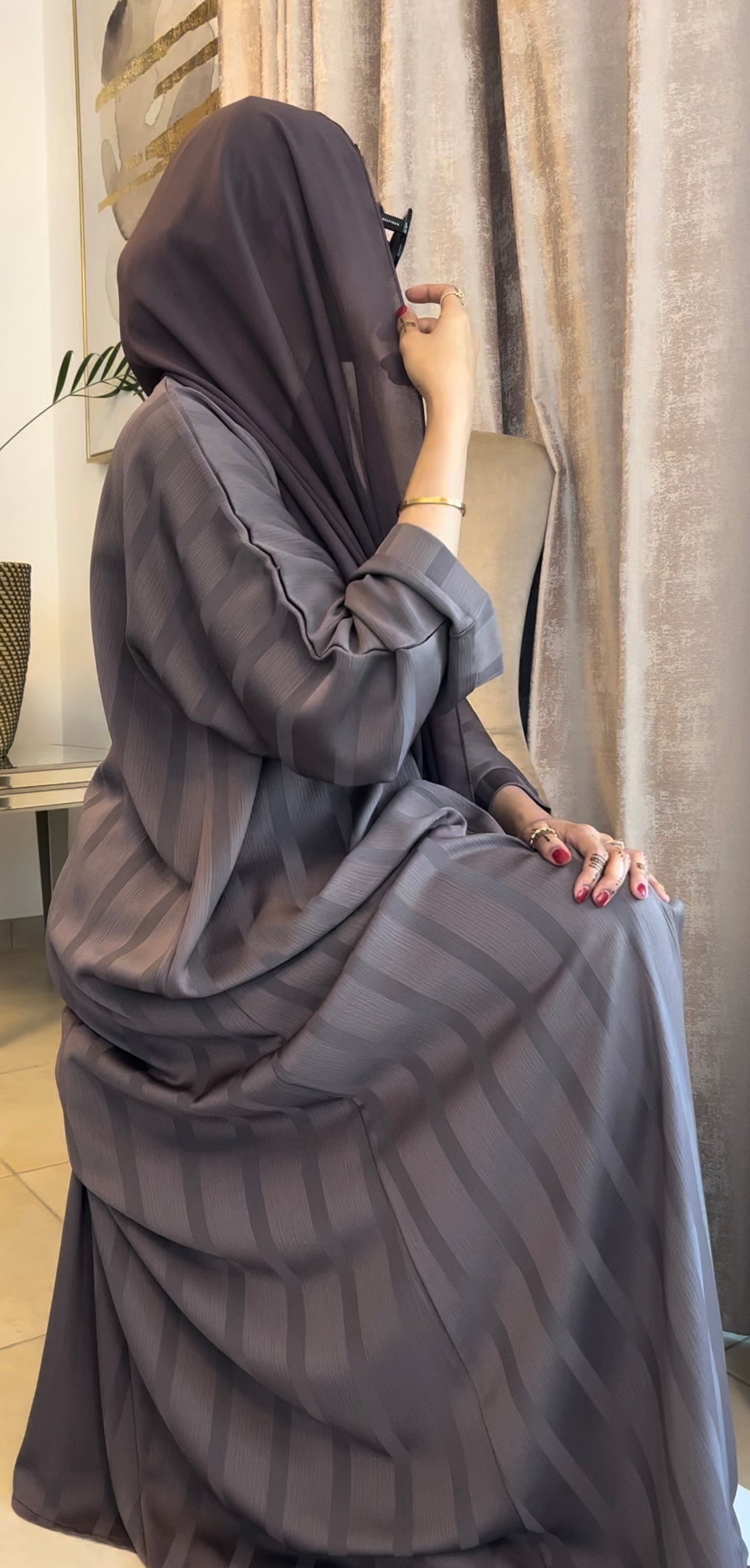 Mauve Open Abaya
